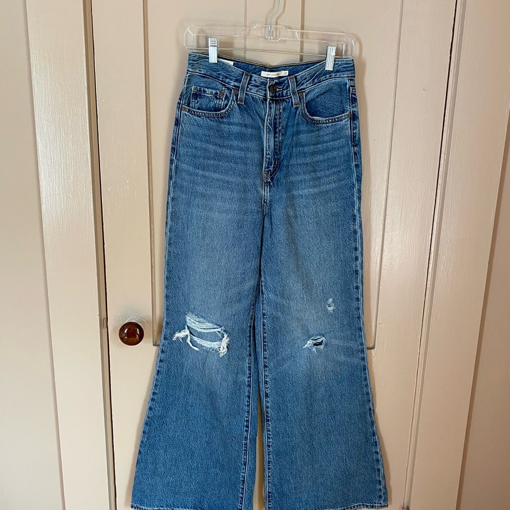 Wide leg Levi’s